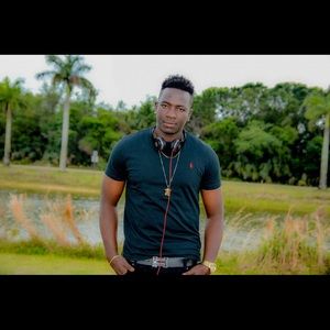 Meet your Posher, Moise